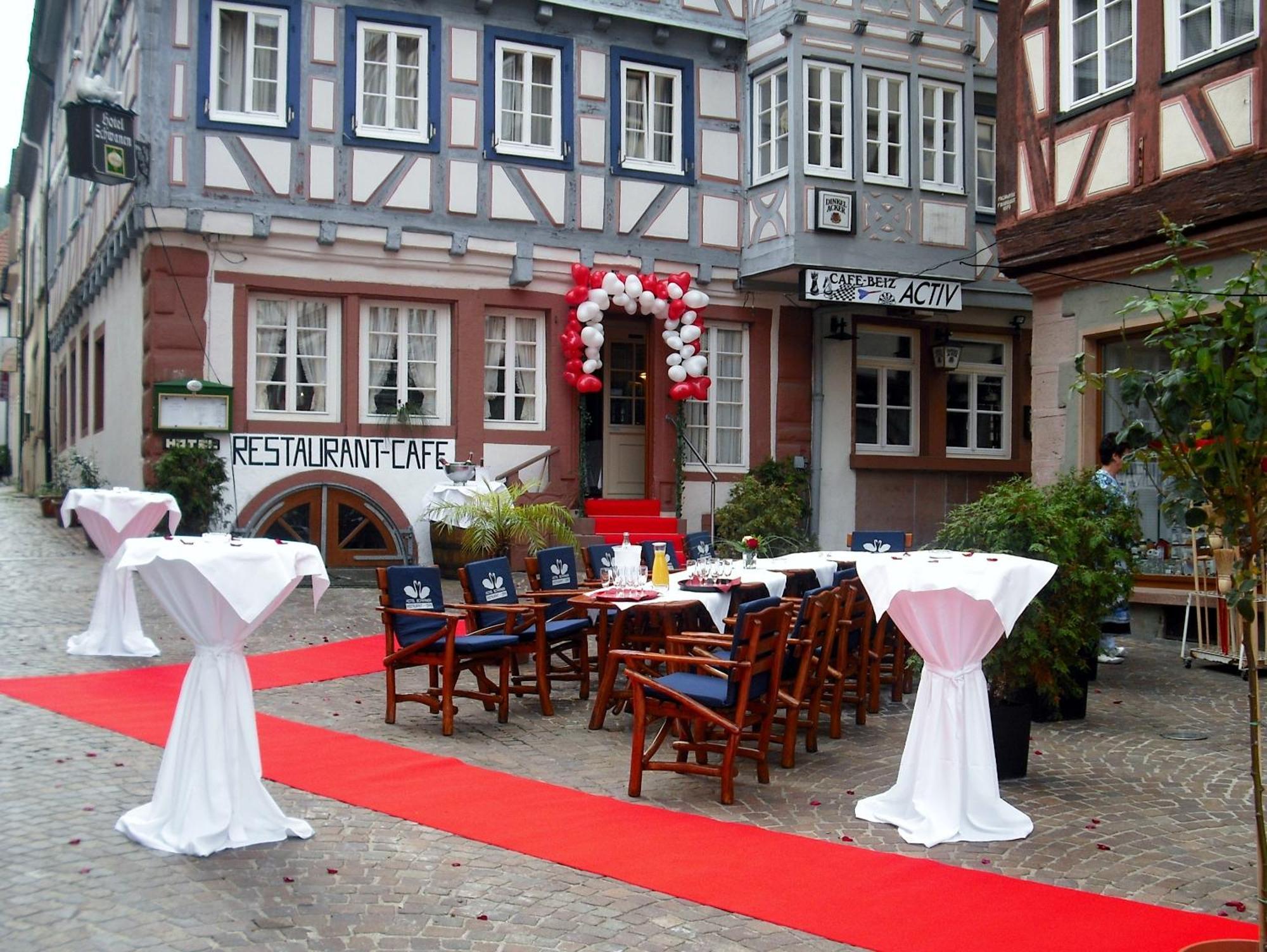 Hotel Schwanen Мосбах Екстер'єр фото